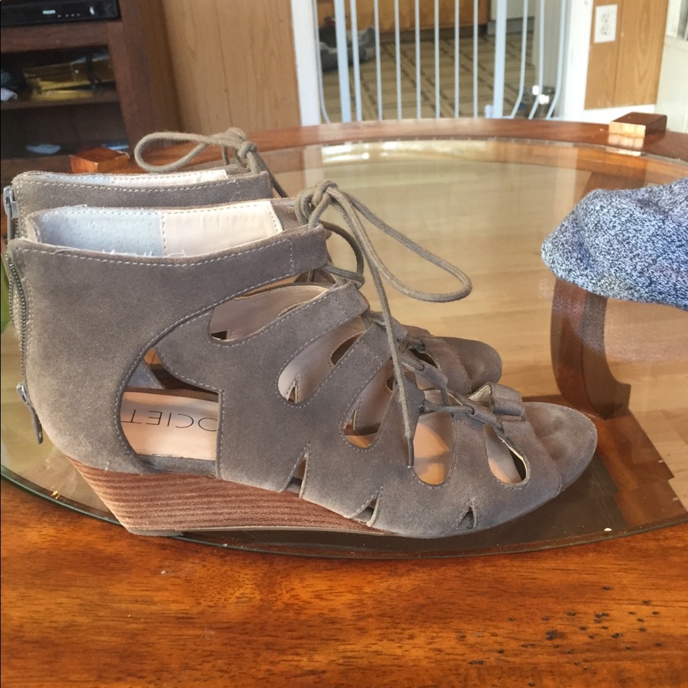Shoes